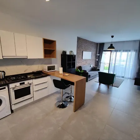 Happy Vacation With Water Park For Kids In Caesar Blue Resort, Lunch 4 Pm, Gym, Heated Pool, Sauna And Jacuzzi *