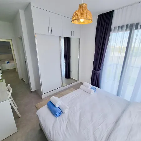 Appartement Happy Vacation With Water Park For Kids In Caesar Blue Resort, Lunch 4 Pm, Gym, Heated Pool, Sauna And Jacuzzi