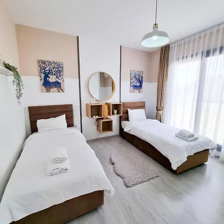 Apartment Happy Vacation With Water Park For Kids In Caesar Blue Resort, Lunch 4 Pm, Gym, Heated Pool, Sauna And Jacuzzi Gastria