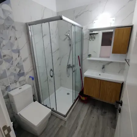 Happy Vacation With Water Park For Kids In Caesar Blue Resort, Lunch 4 Pm, Gym, Heated Pool, Sauna And Jacuzzi Gastria