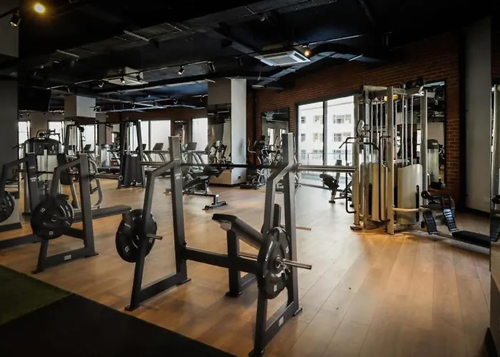 Happy Vacation With Water Park For Kids In Caesar Blue Resort, Lunch 4 Pm, Gym, Heated Pool, Sauna And Jacuzzi * Gastria